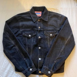 Acne studios  - Acne Studios Storlek S Pris 1500kr 