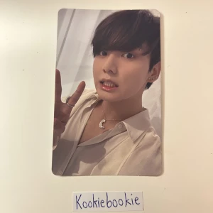 Jungkook photocard  - wts jk pc Tillgänglighet:✅  (säljer hela min kollektion!)💕