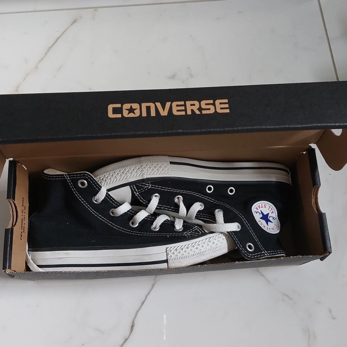 Svarta converse - 90
