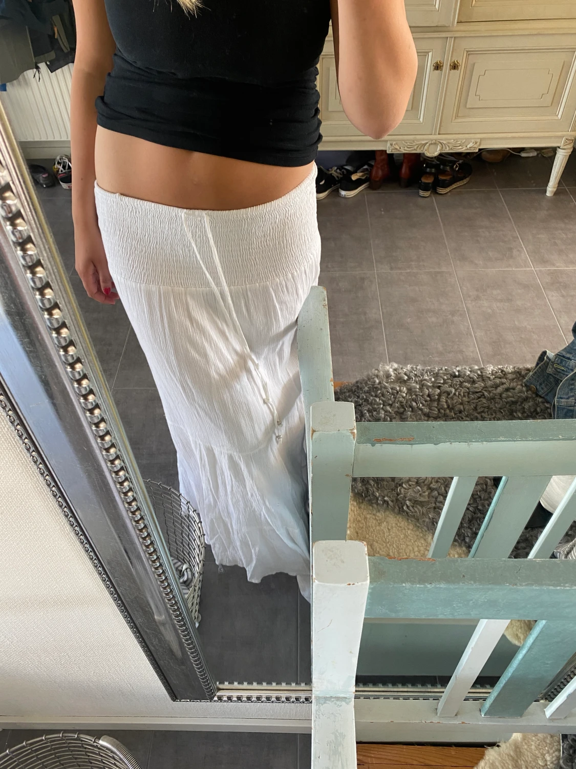 Låg/mellan vit långkjol - 90