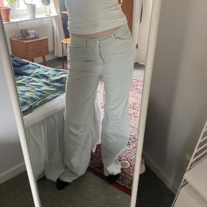 zara jeans - Midwaist jeans använda typ 3 gånger🙏