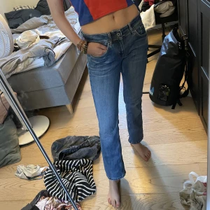 Jeans - Coola lågmidjade jeans från pepe jeans i snygg blå färg