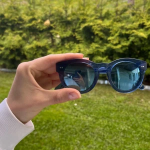 Chimi 003  - Blåa chimi i 003 modellen. Blåa med spegelglas. 