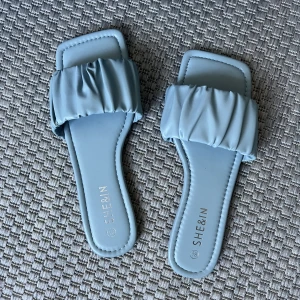 Tofflor - Sandaler/tofflor från SHEIN i storlek 39