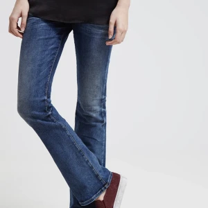 Ltb jeans - Säljer mina Ltb jeans i modellen valerie, slutsålda nästan överallt, nypris 800kr, knappt använda 