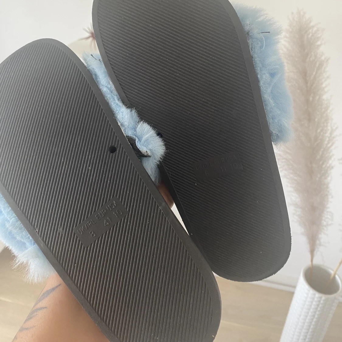 Fluff tofflor stl 41 *supersköna* - 90