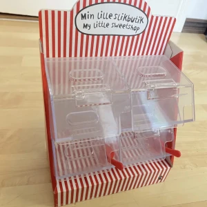 Godisaffär :) - Säljer ”My little sweet shop” från flying tiger, har inte använt men den är inte nyskick! (frakten kanske inte är de som står)