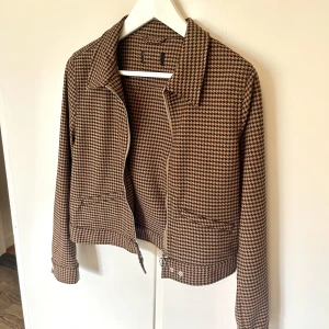 Superfin retro-jacka! - Som ny, knappt använd i storlek S