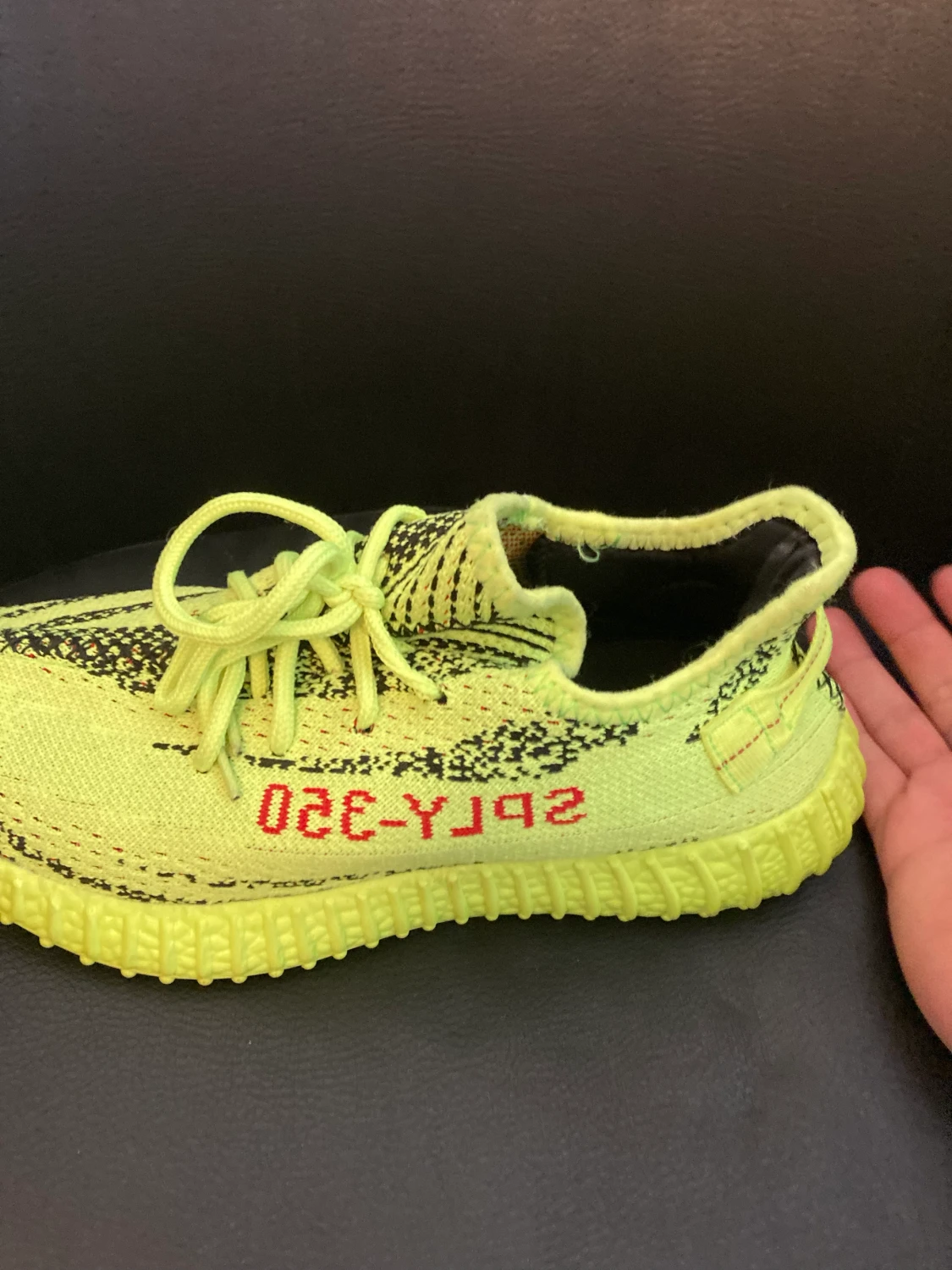 Yeezy 350 lime strlk: 43