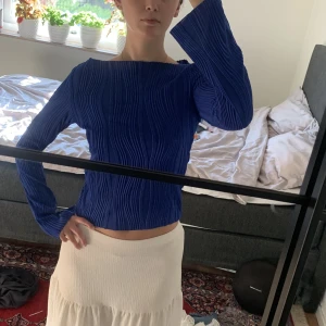 Strukturerad topp - Bra skick, använd fåtal gånger 