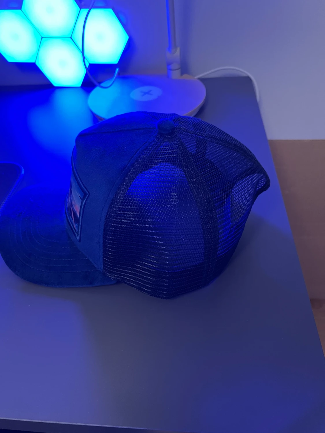 Revenite deep blue velvet cap - 90