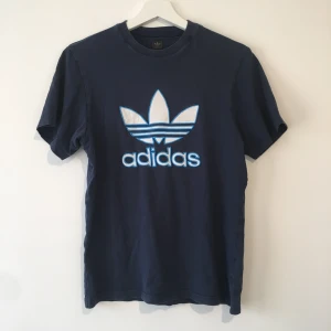 Adidas t-shirt - Bra skick! Köpt secondhand.