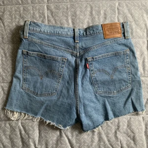 Levi’s shorts storlek S/M - Levis shorts i storlek S/M. 