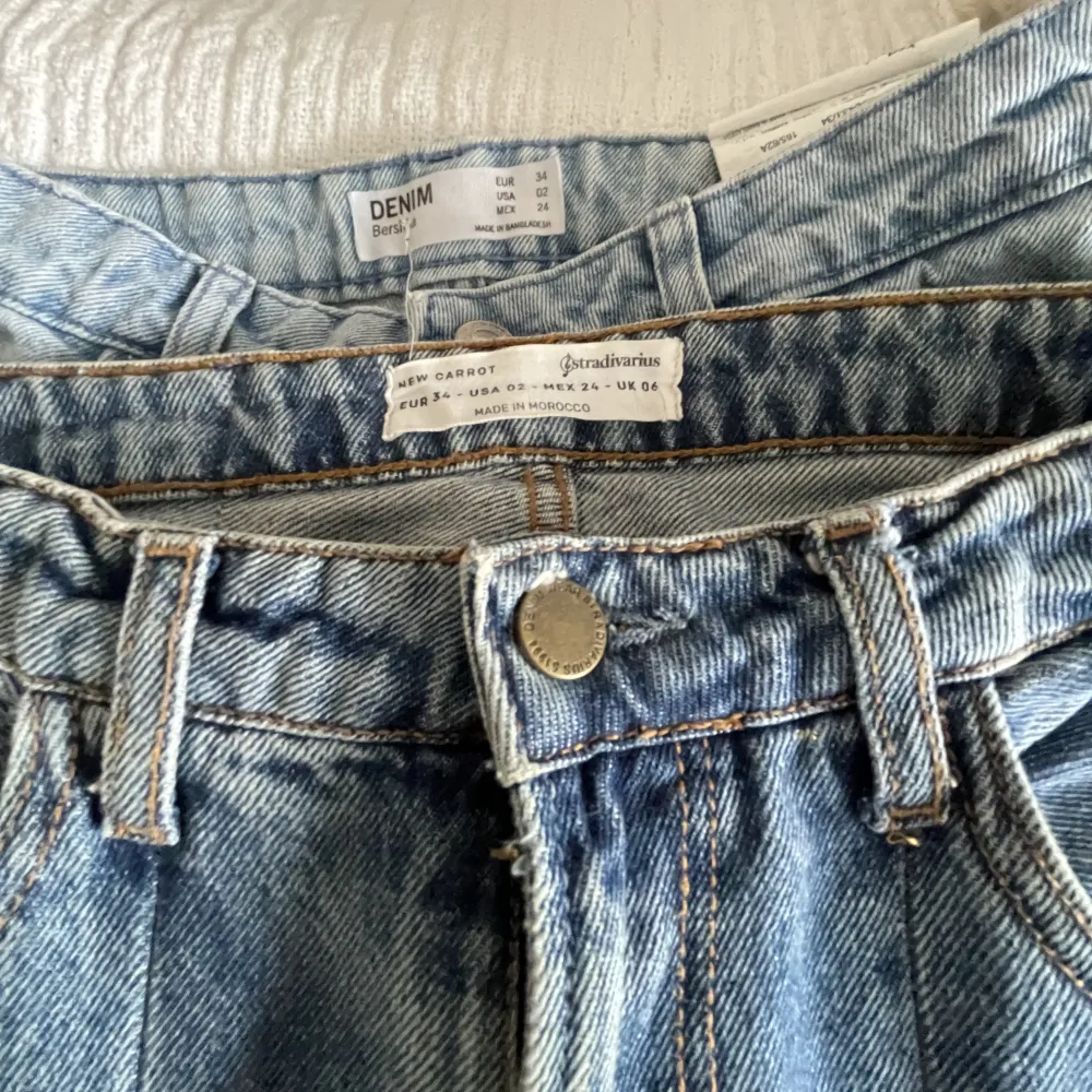 Vintage jeans från stradivarius 💙 storlek 34. Jeans & Byxor.