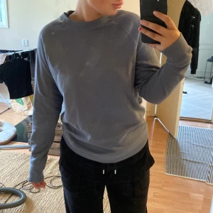 sweatshirt - blå-grå sweatshirt från lager 157!