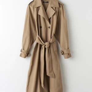 Bianca Kappa Ginatricot - Säljer denna