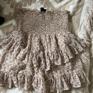 Kjol - Kjol ifrån neo noir