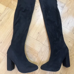 NLY high knee boots - Storlek 37  Mycket bra skick!