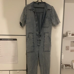 Byxdress från hm - I bra skick! 