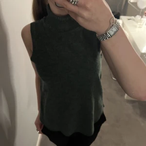 stickad topp - Jättefin stickad topp med hög hals ifrån zara💓