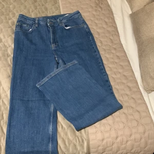 Blåa byxor från cubus - Använda få gånger