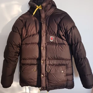 Fjällräven expedition - Sparsamt använd men behöver en tvätt. Det är xxxs men det är den äldre modellen så den är mer som en xs/36a 