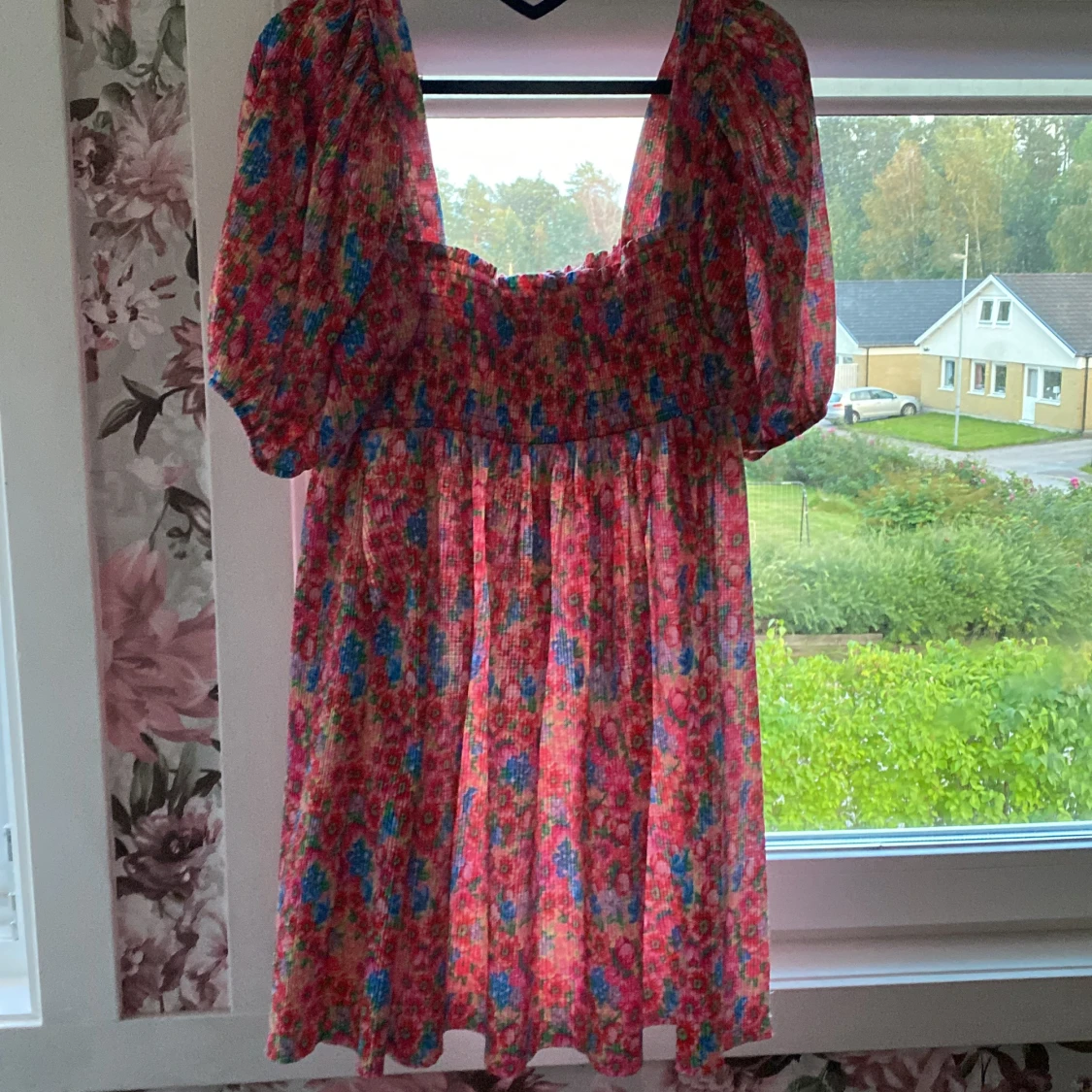 Blommig zara klänning  - 90