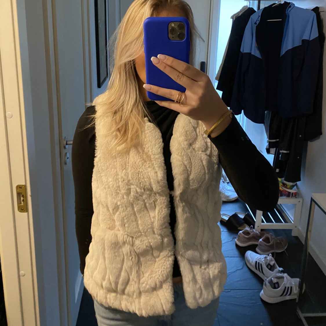 Vit päls väst - 91