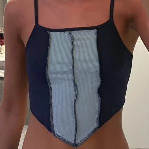 Linne med mönster - Linne med mörkt och ljusblått mönster, väldigt skönt material