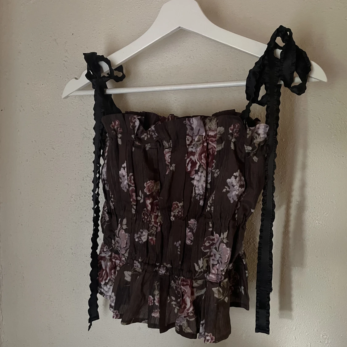 Topp från H&M X Brock Collection 