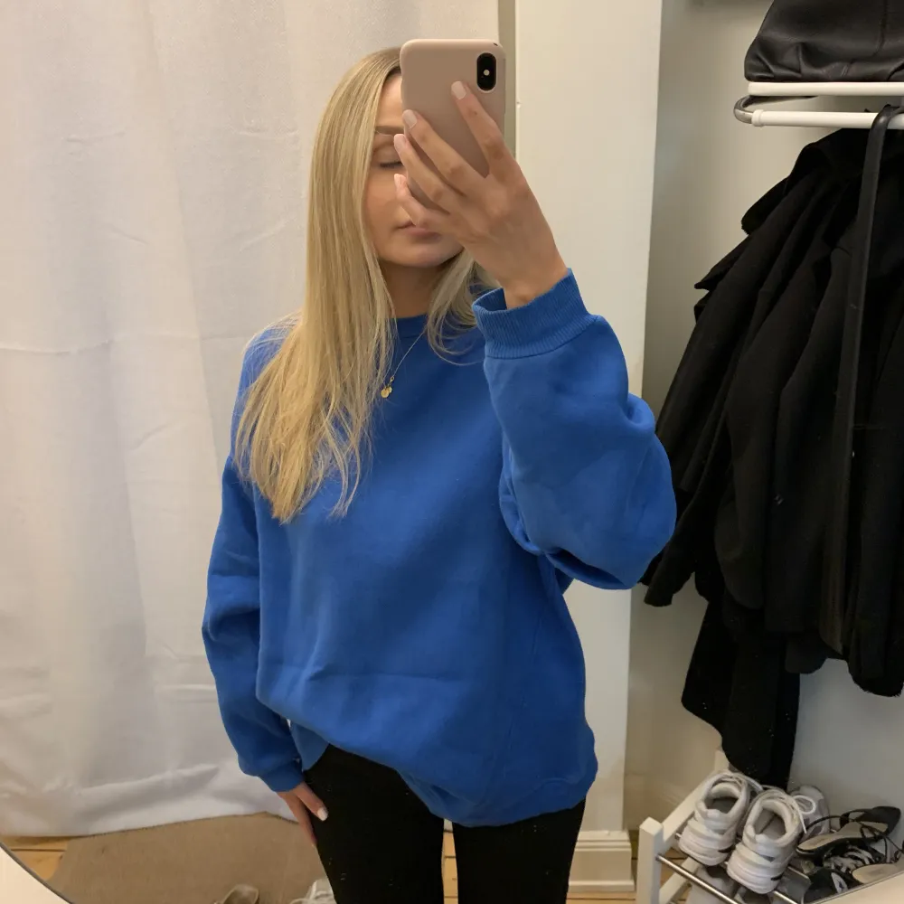 Jättemysig oversized tröja från Gina Tricot💕. Tröjor & Koftor.