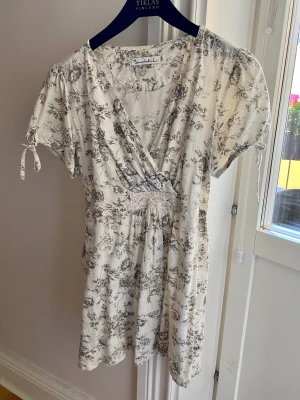 Bondelid blus - Skick 10/10