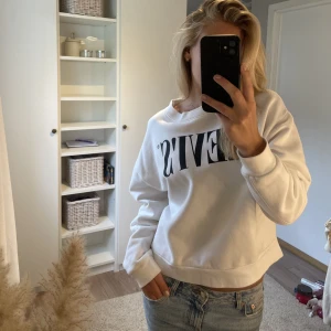 Levis tröja - Fin tröja nästan oanvänd