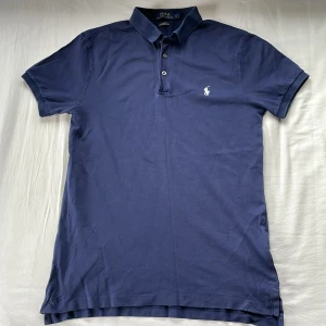 Polo Ralph lauren pike - Hej, säljer denna polo Ralph lauren pikén. Den är i mycket fint skick och storlek m.