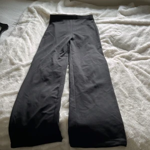 Kostymbyxor - Vida kostymbyxor