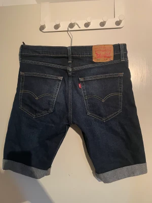 Levis shorts - Model 512