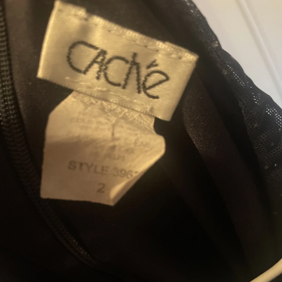 Glittrig halter klänning  - 90