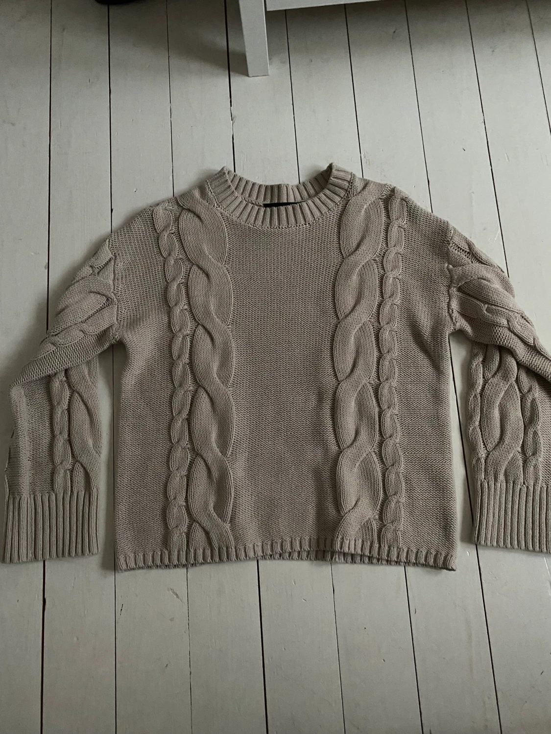 Stickad tröja
