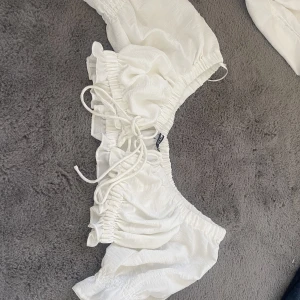 Topp - Super fin sommartopp från Gina som tyvärr inte används!🫶🏼