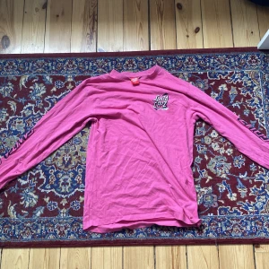 Santa Cruz crewneck  - En crewneck i väldigt tunt material. Storlek M.