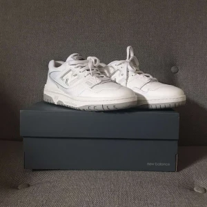 New balace 550 - New balace 550, vita och grå, använda 1 gång. Så nyskick! 