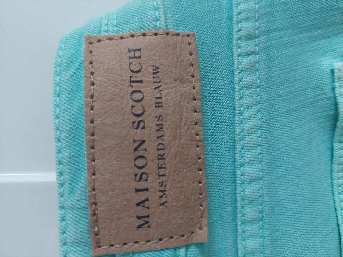 Jeans, Maison and Scotch, nya utan prislapp, str 27/32