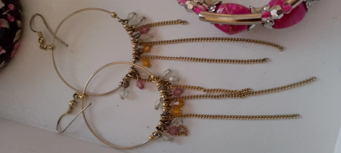 Diverse smycken - 90