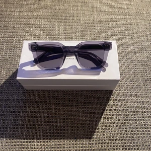 Chimi - Säljer nu ett par riktigt feta chimis 04. De är färgen Ginger på glaset men ser i verkligheten mer ut som mörkblå. Box ingår i köp. Självklart äkta✅hör av dig för fler bilder och frågor