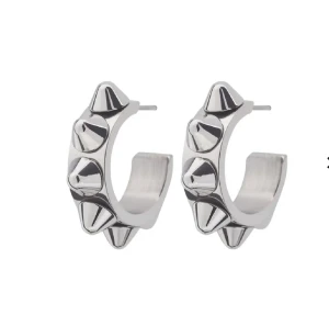 Silver Peak Edblad örhängen  - Säljer mina jättefina silvriga Edblad örhängen i modellen peak. Örhängen är i bra skick💗.