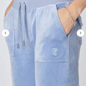 Ljus blåa juicy Couture mjukis byxor i storlek Xs, har använts en gång och är som nya pris kan diskuteras 