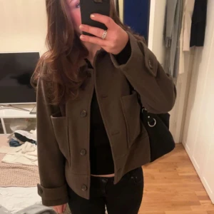 Kappa  - Brun kappa från Kappahl, slutsåld i butik och online❤️ storlek s
