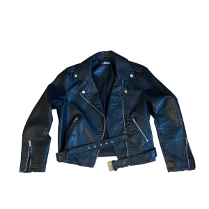 Biker jacka lindex - Stl 42 men passar S/M, använd men i fint skick 