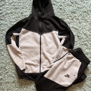 Tech Fleece - Size M fits S/M Bottoms used like once Hoodie used a couple times