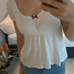 Intressekoll!❣️ - Intressekoll på min odd molly topp! Super söt och inga defekter, men är osäker på om jag vill sälja…